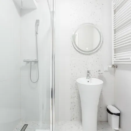 Rent Like - Dwie Motlawy Apartment *